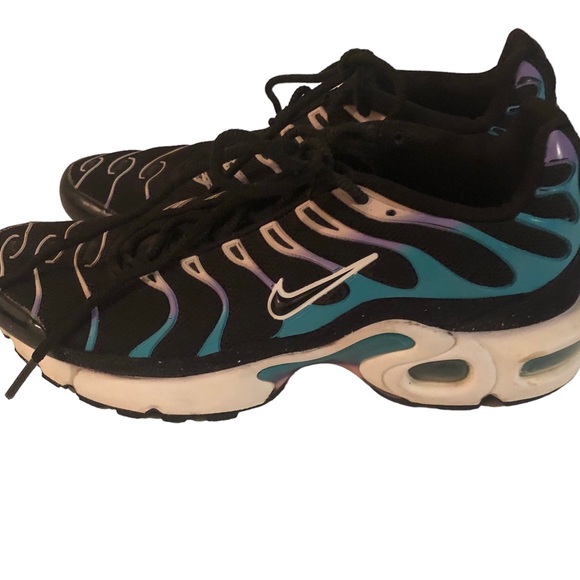 NIKE Tn Air Max “Have a Nike Day” Athletic Sneakers. - Picture 6 of 11